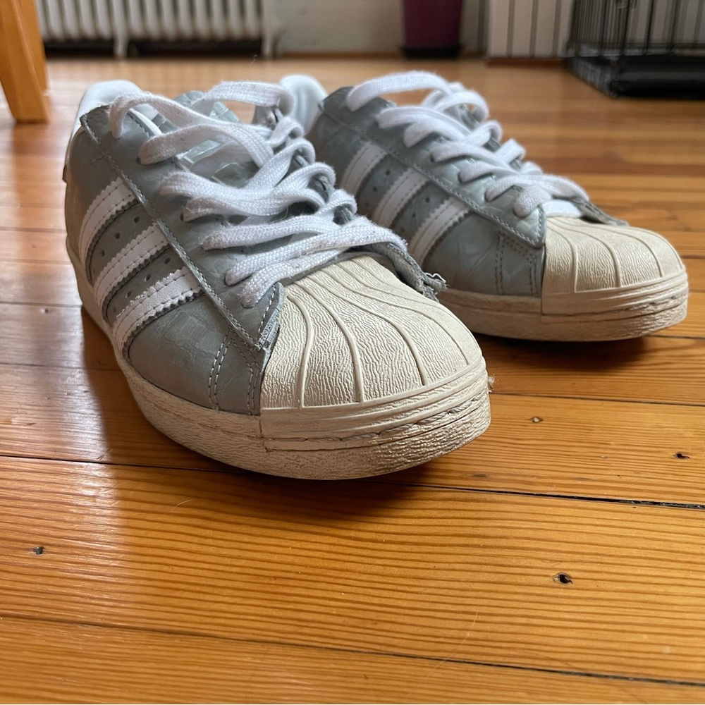 Adidas Superstar Leather Low Top Sneakers Wonder Silver Sz 7.5 - Picture 4 of 8